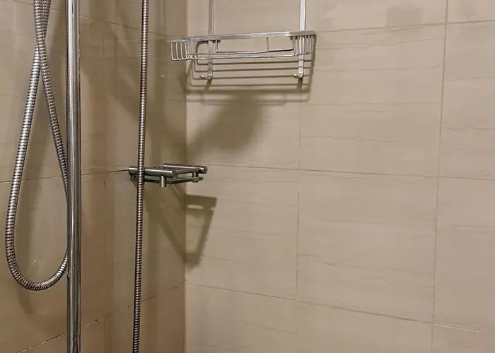 Hotel Direct Access To Pool Gk Manila